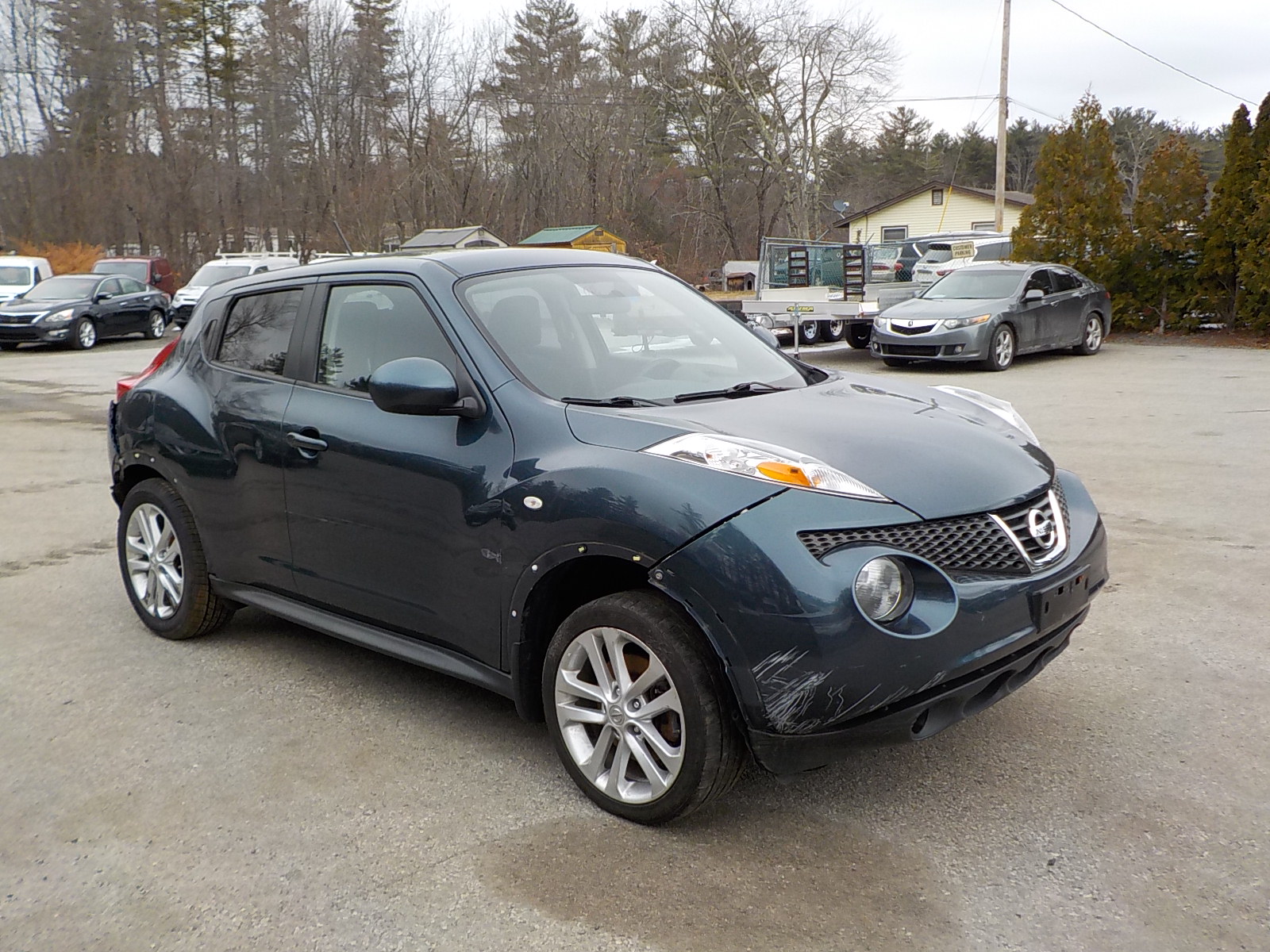 Nissan JUKE S Image 1