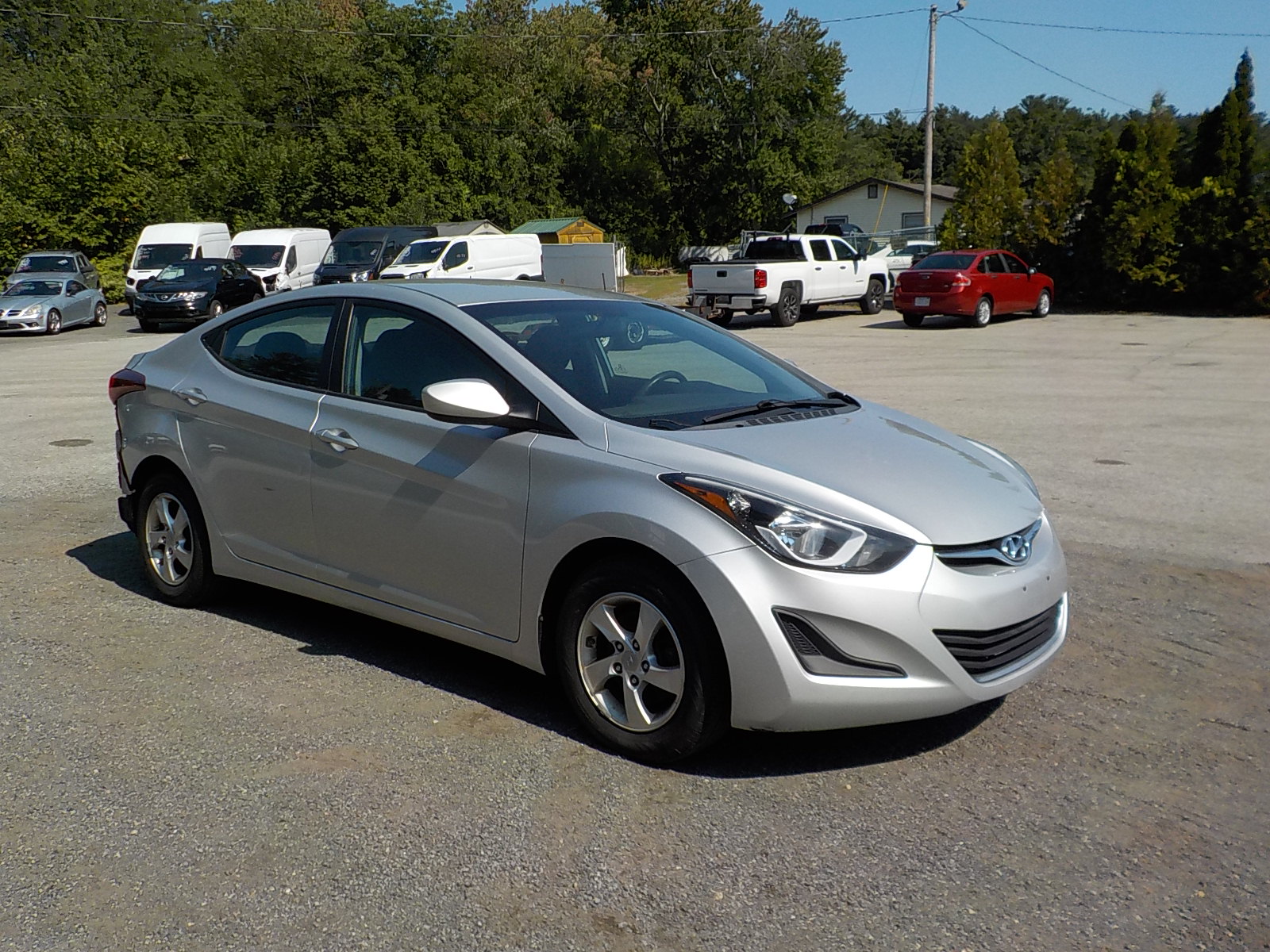Salvage Hyundai Elantra Image