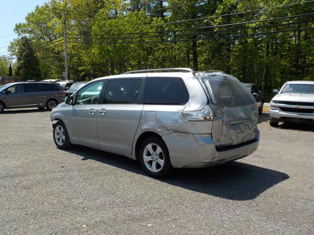 Toyota Sienna Image 7
