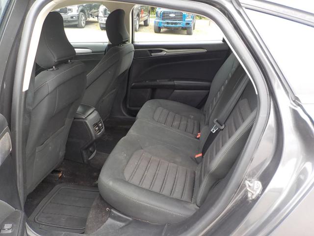 Ford Fusion Image 10