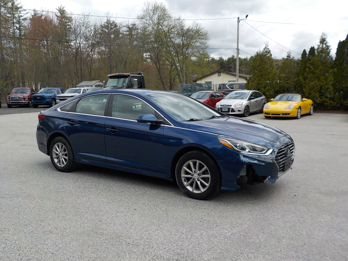 Salvage Hyundai Sonata Image