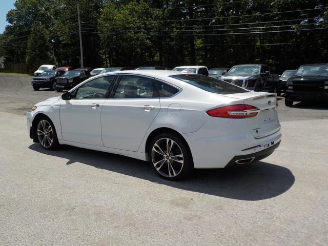 Ford Fusion Image 15