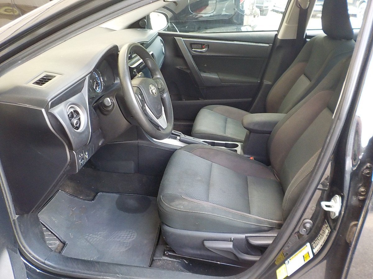 Toyota Corolla Image 6