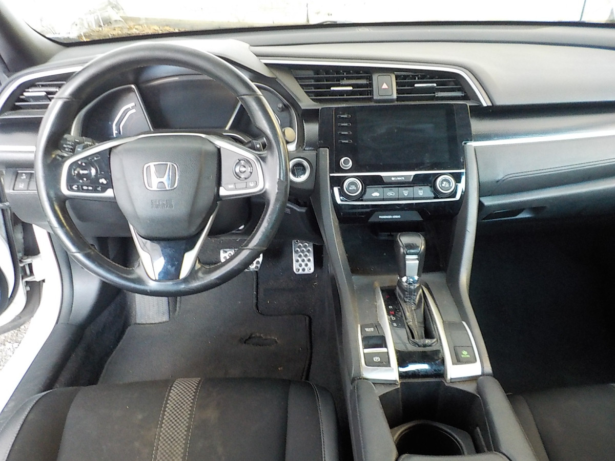 Honda Civic Image 11