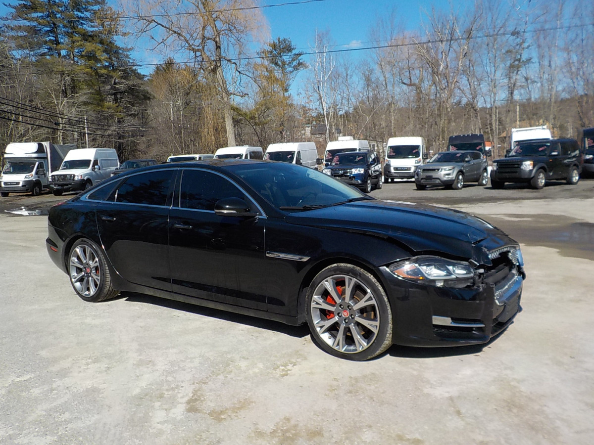 2017 Jaguar XJ
