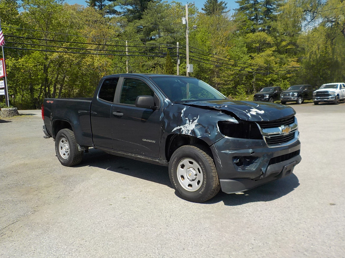 Salvage Chevrolet Colorado Image