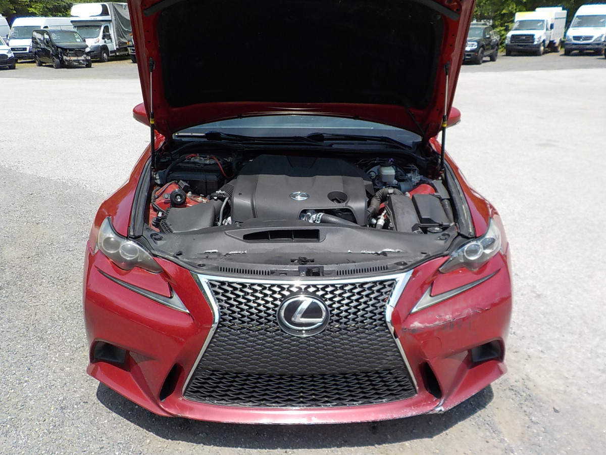 Lexus IS Image 3