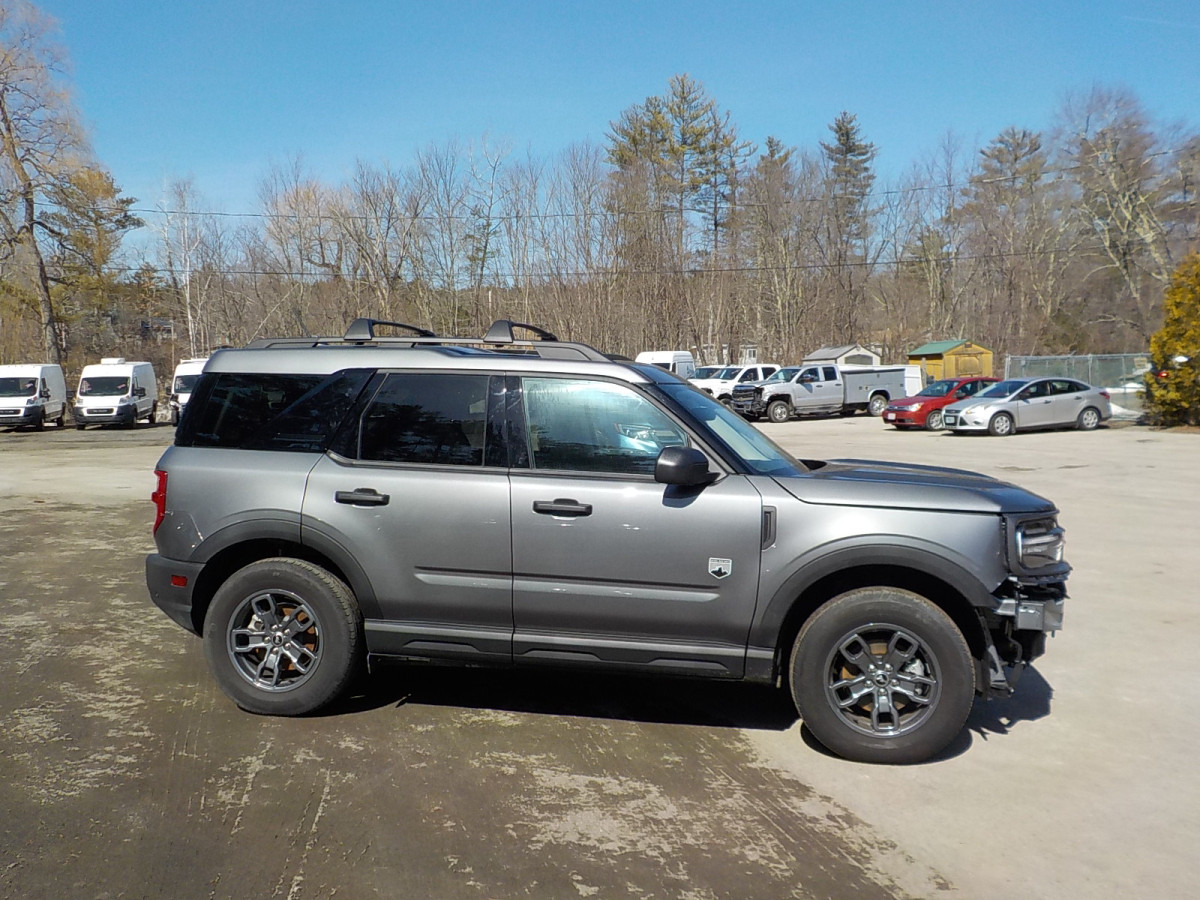 Ford Bronco Image 16