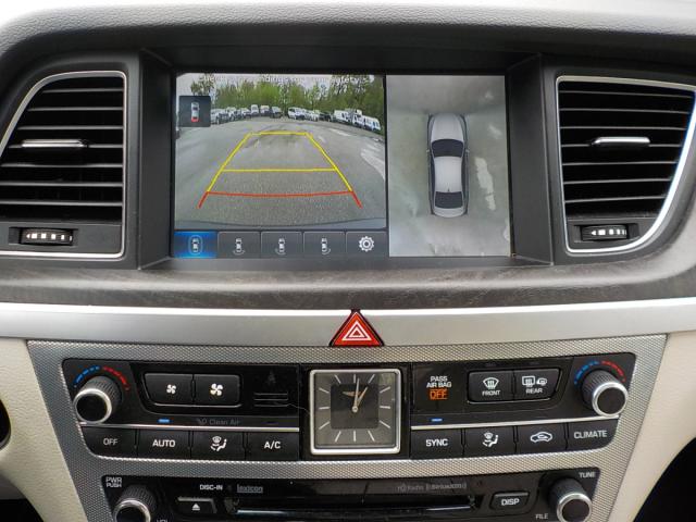 Genesis G80 Image 12