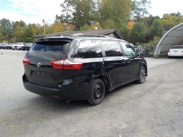 Toyota Sienna Image 2