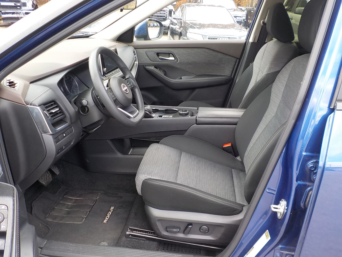 Nissan Rogue Image 9