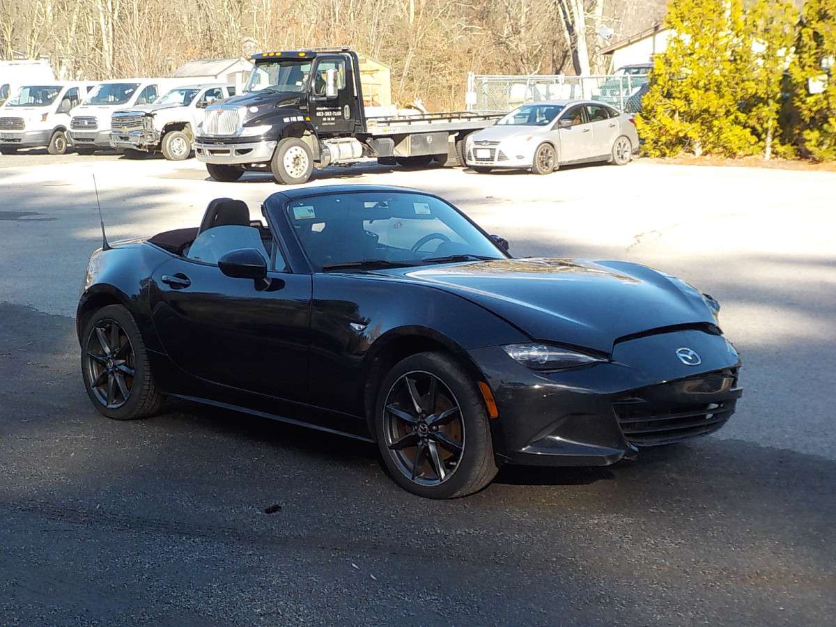 Mazda MX-5 Image 1