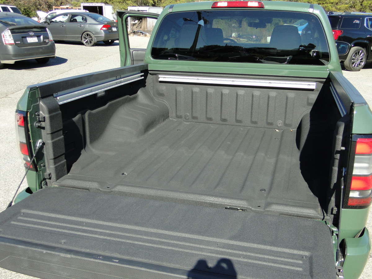 Nissan Frontier Image 7