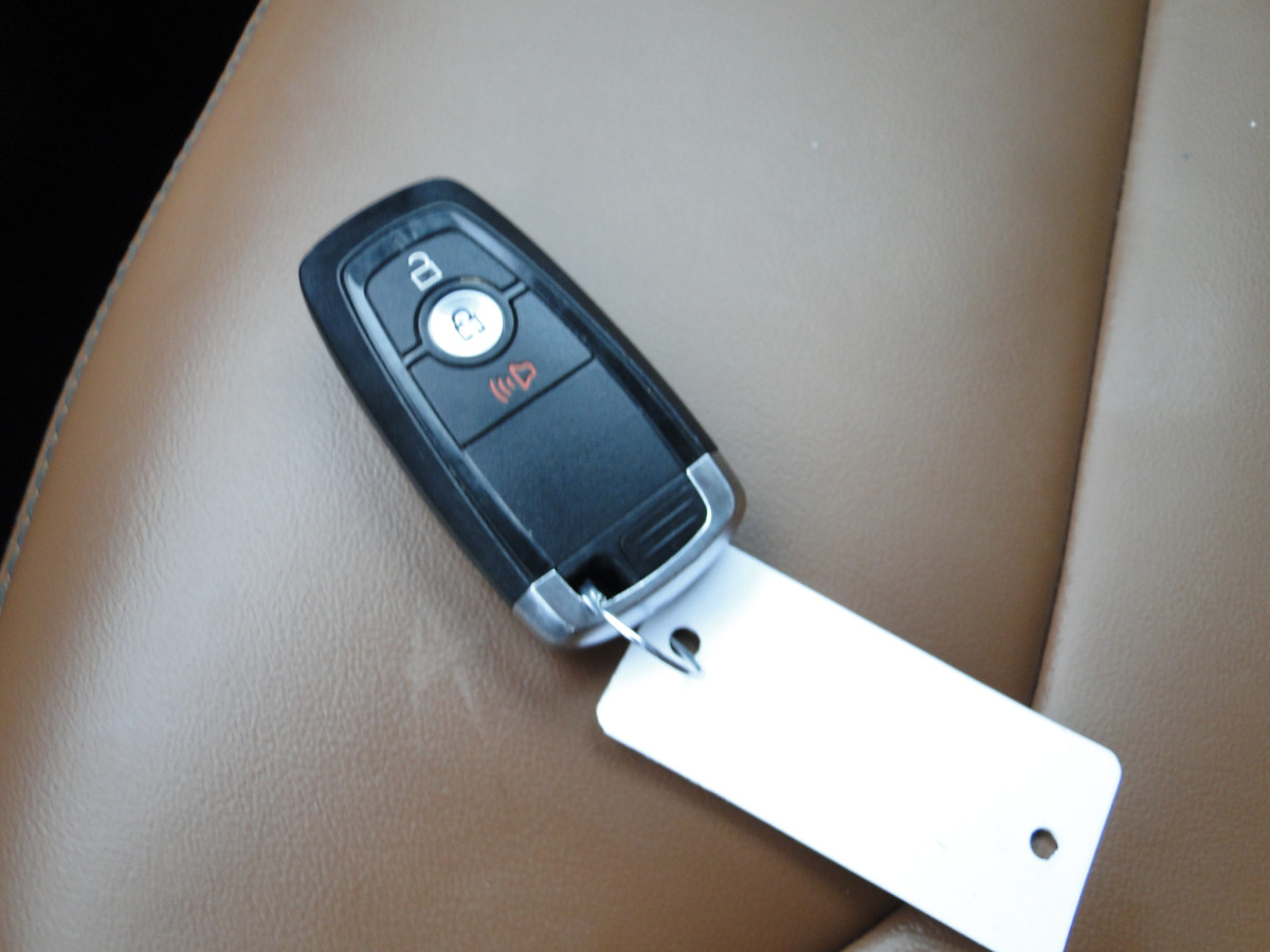 Ford Maverick Image 40