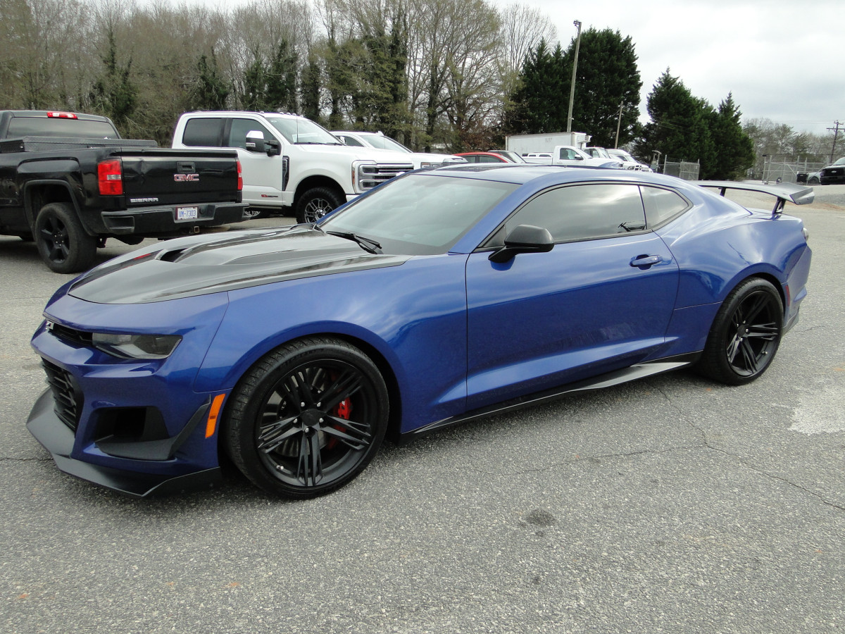 Chevrolet Camaro ZL1 Image 1