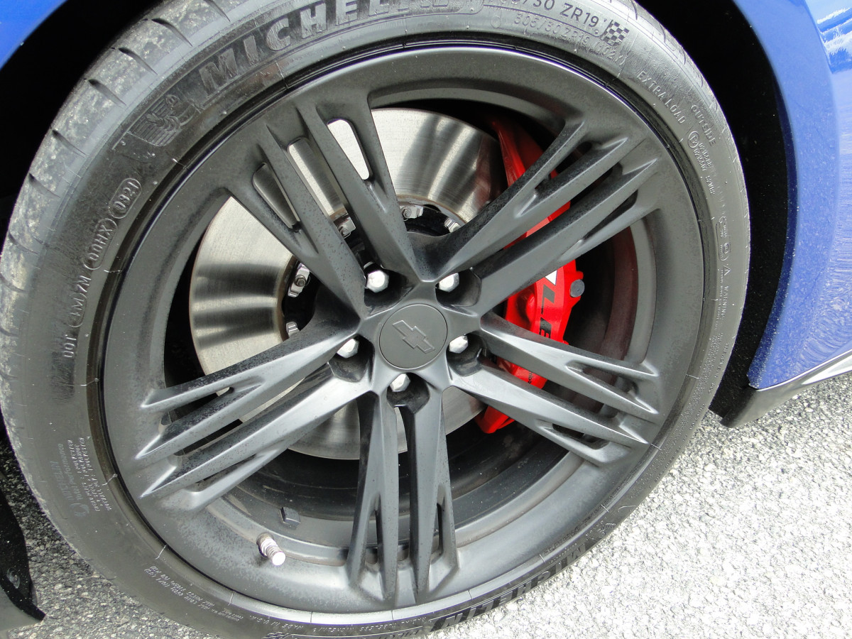 Chevrolet Camaro ZL1 Image 2