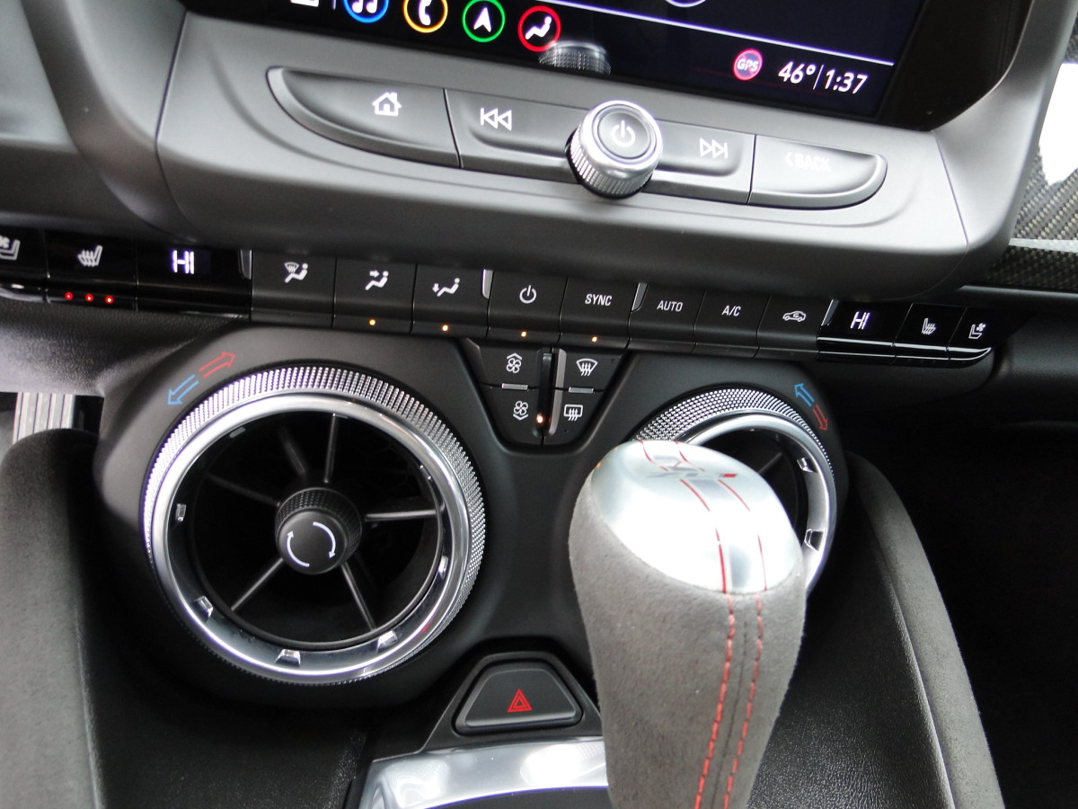 Chevrolet Camaro ZL1 Image 25