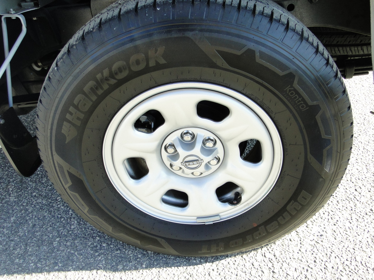 Nissan Frontier Image 16