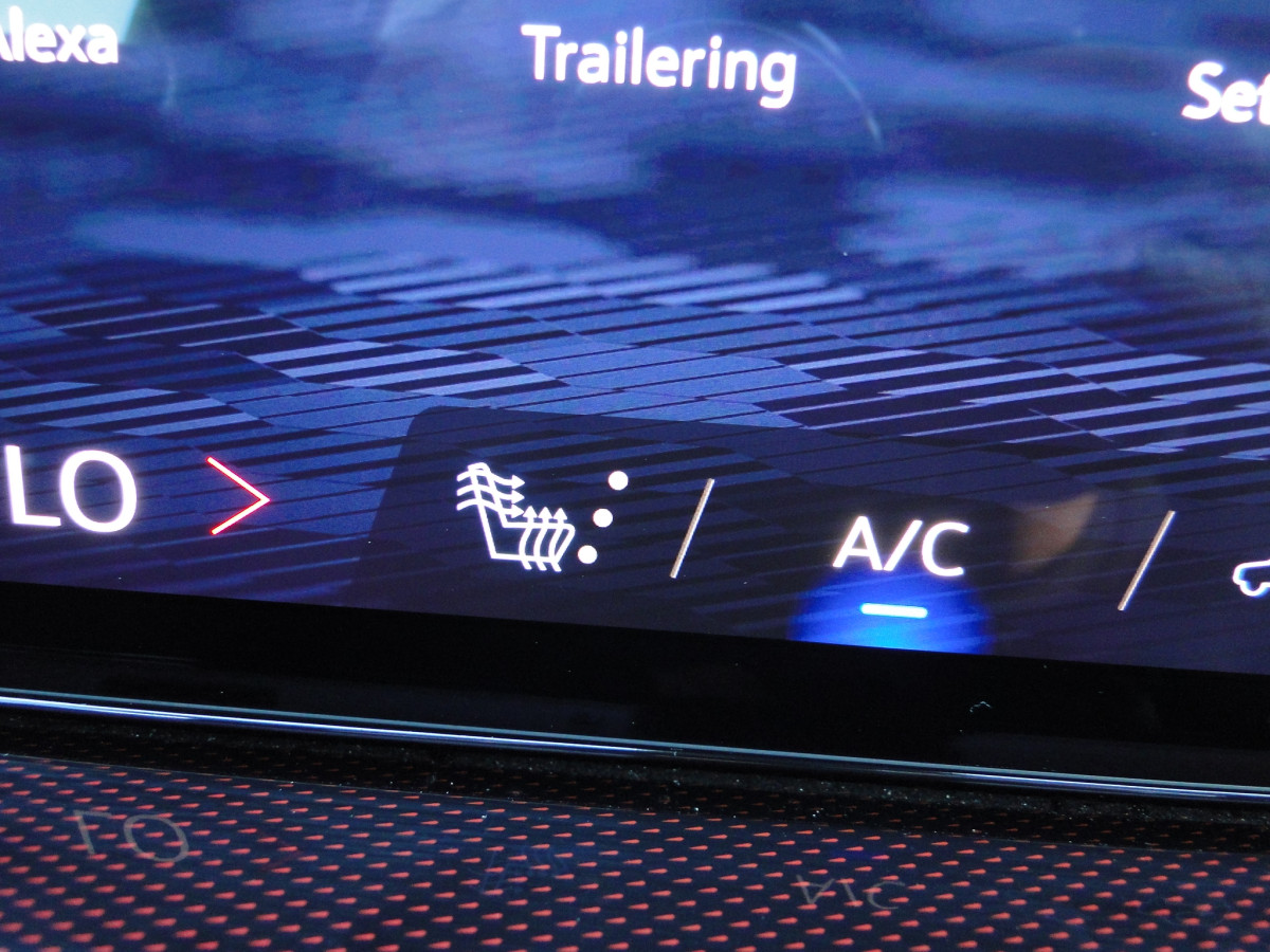 Chevrolet Traverse Image 16