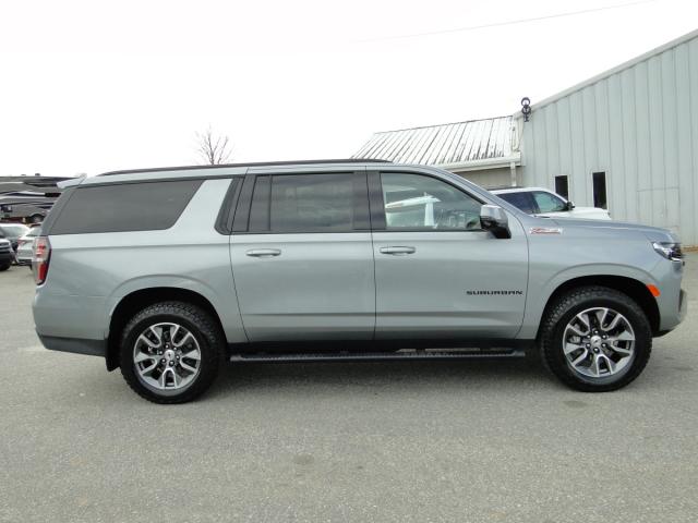 Chevrolet Suburban Image 27