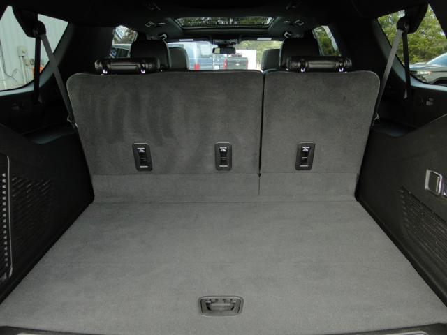 Chevrolet Suburban Image 31