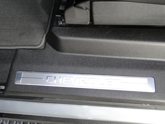 Chevrolet Suburban Image 42