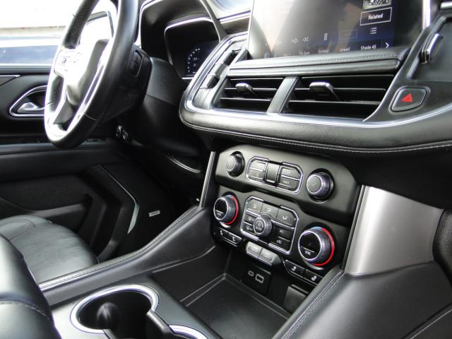 Chevrolet Suburban Image 54