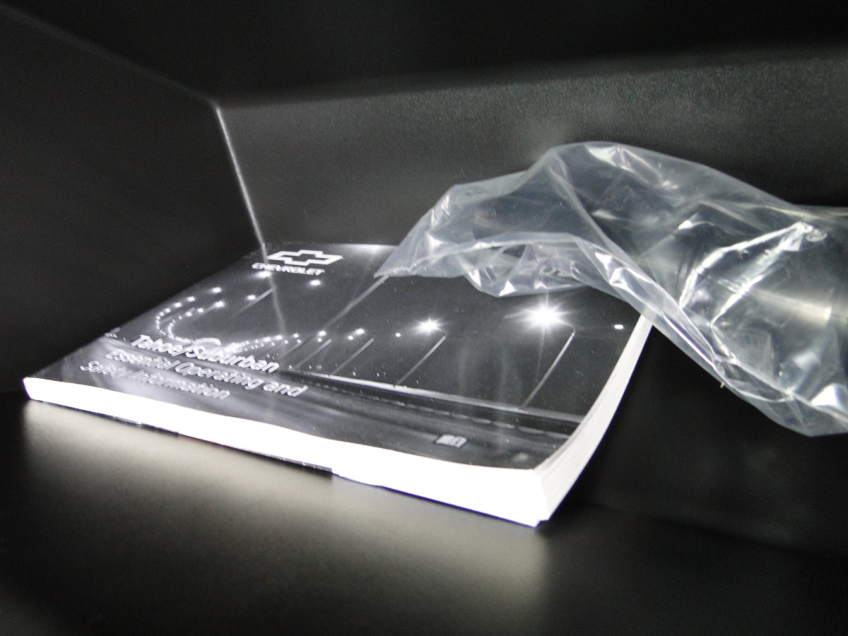 Chevrolet Suburban Image 55