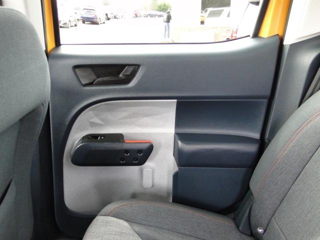 Ford Maverick Image 9