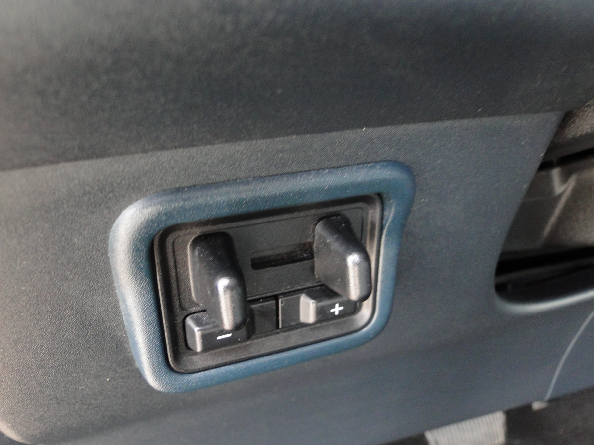 Ford Maverick Image 38