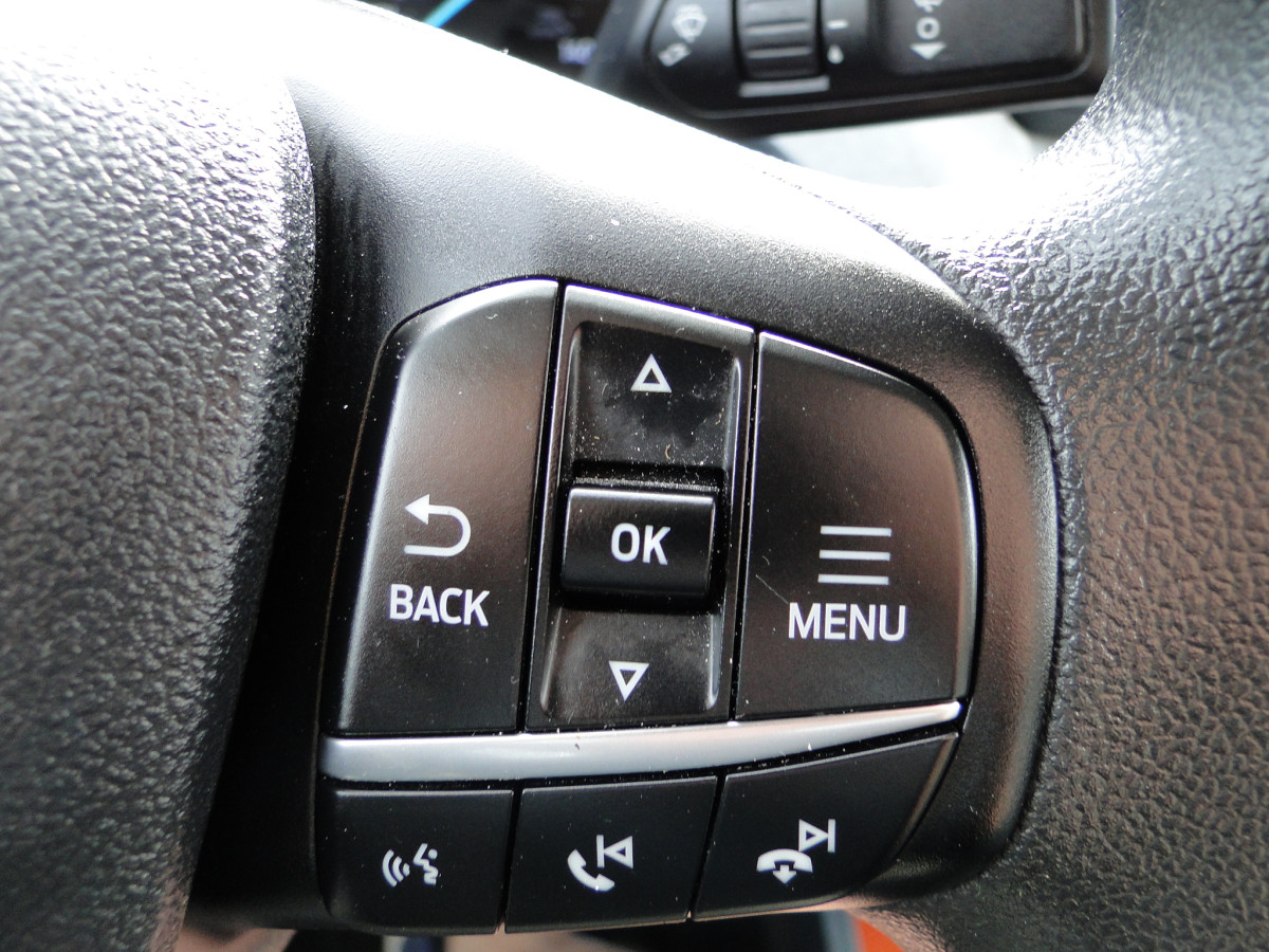 Ford Maverick Image 8