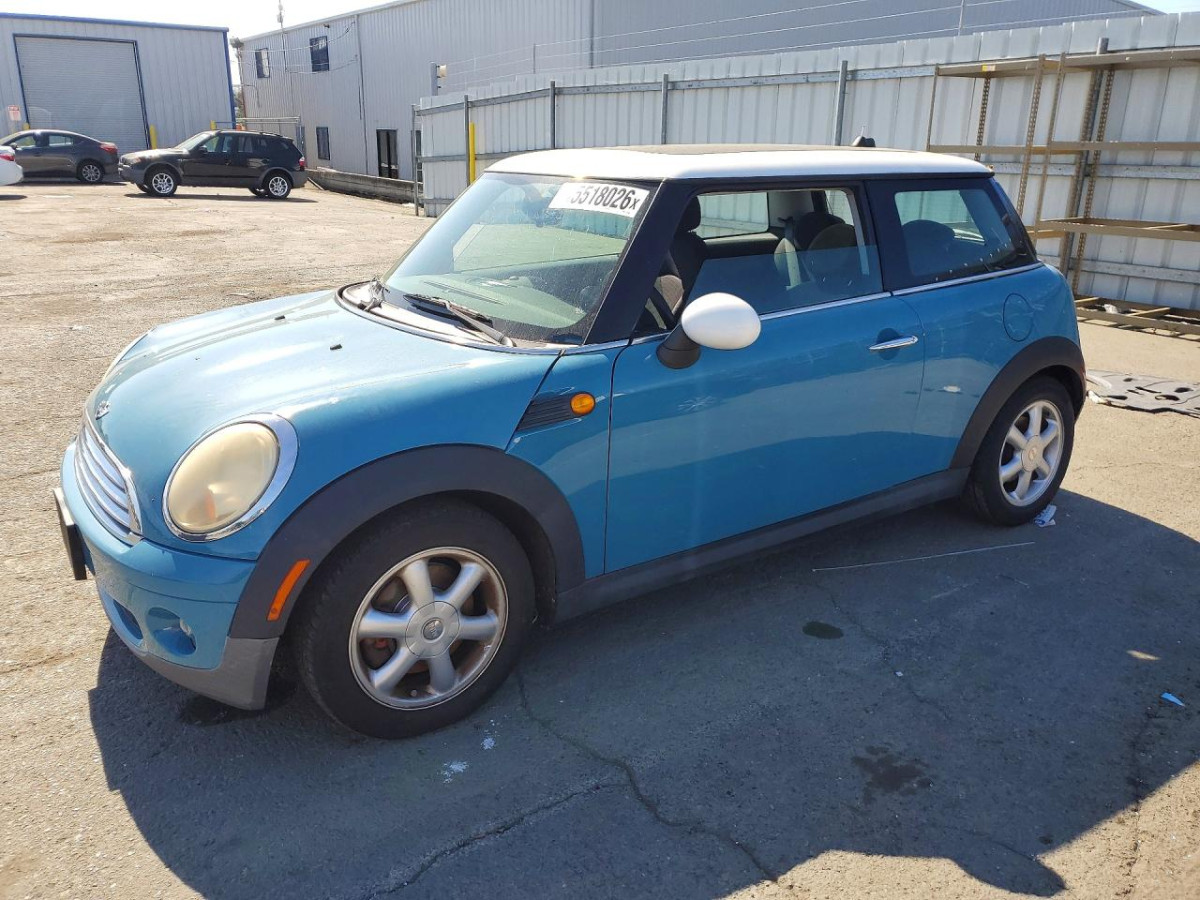 2009 Mini Cooper WMWMF33579T******