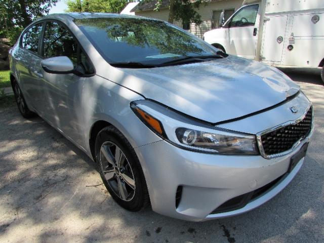Kia Forte LX Image 2