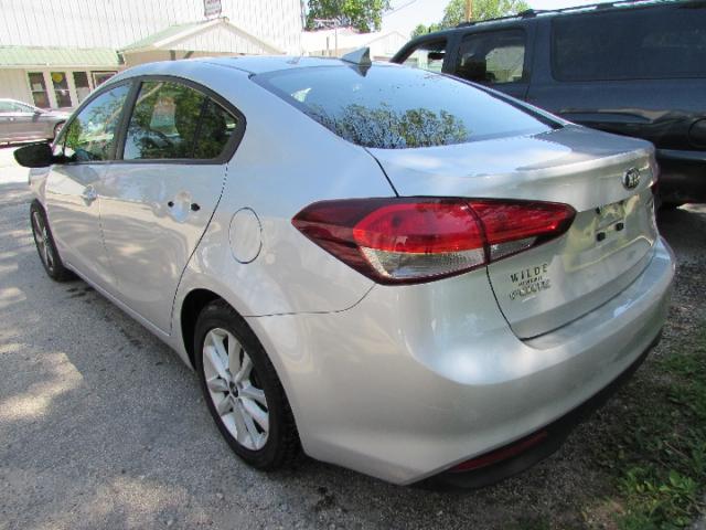 Kia Forte LX Image 5