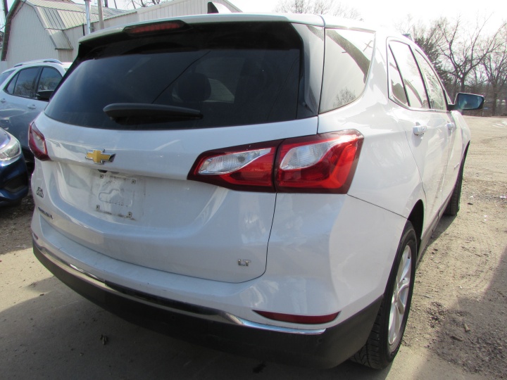 Chevrolet Equinox LT Image 6