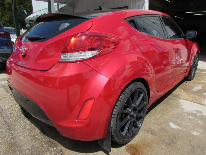 Hyundai VELOSTER Image 7