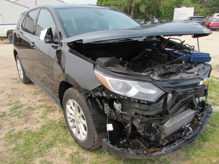 Chevrolet Equinox LT Image 2