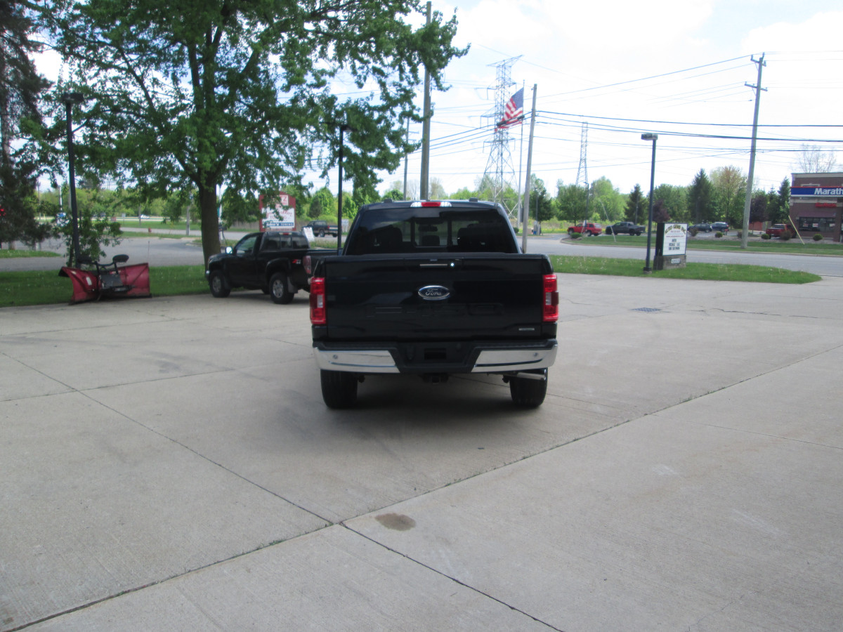Ford F-150 XLT Crew Cab 4X4 Image 51
