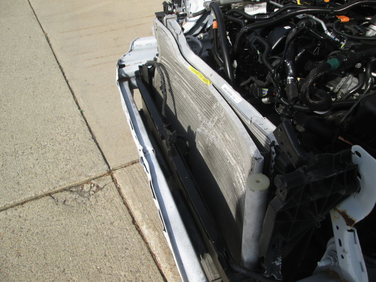 Ford Maverick XLT Image 21