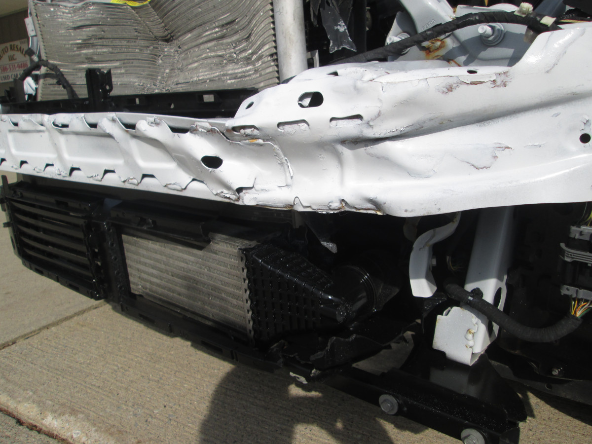 Ford Maverick XLT Image 22