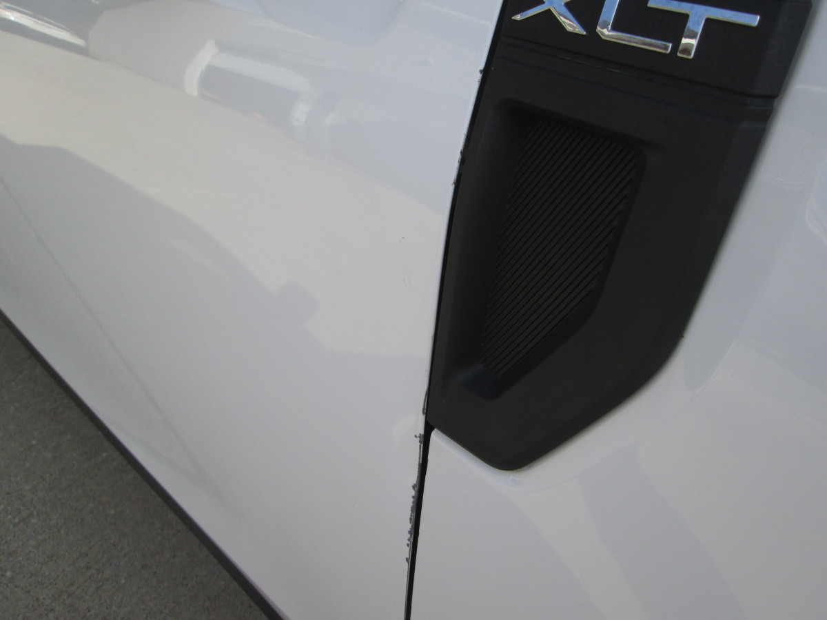 Ford Maverick XLT Image 24