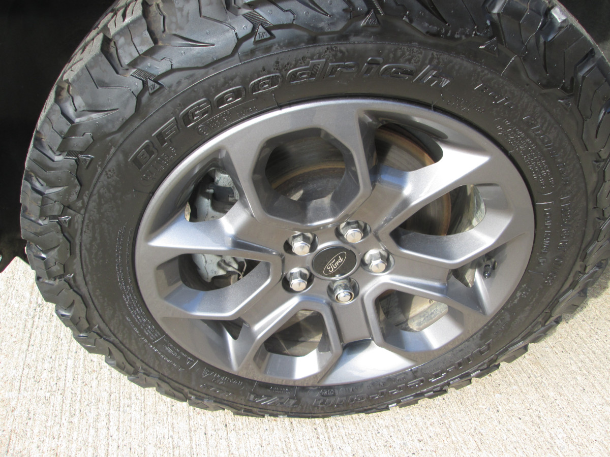 Ford Maverick XLT Image 44