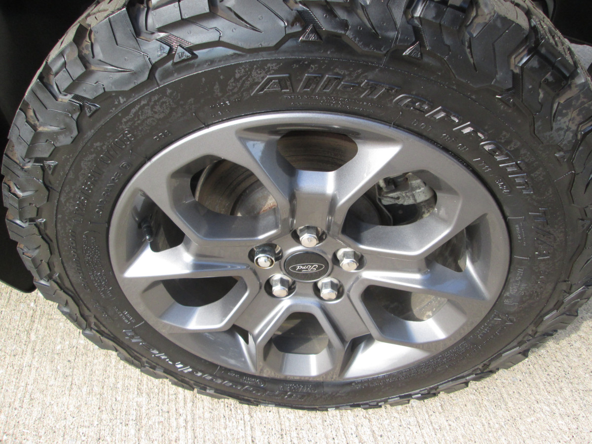 Ford Maverick XLT Image 45