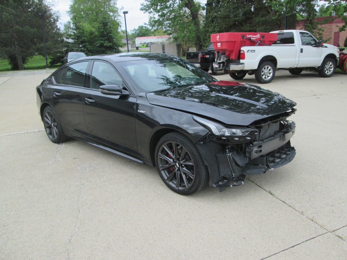 Cadillac CT5 V